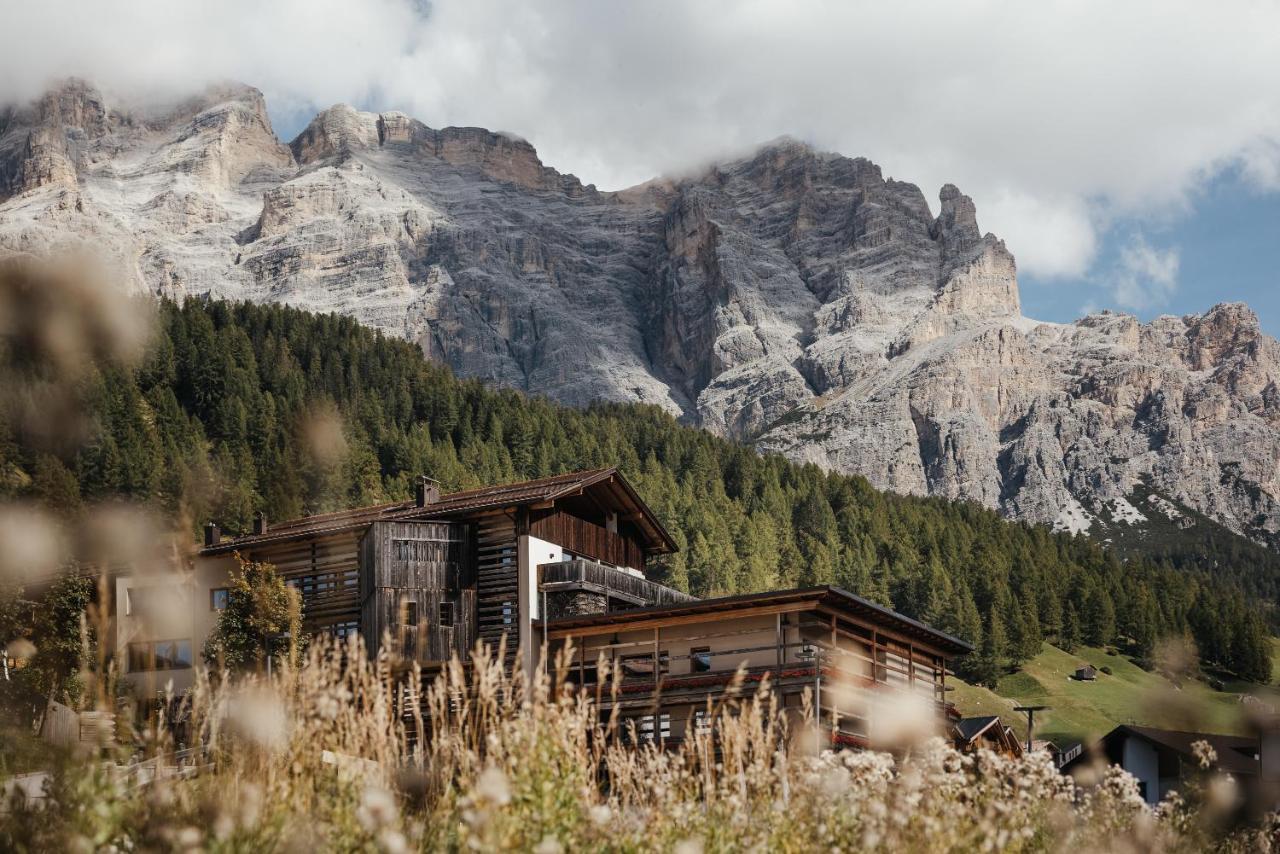 Lagacio Hotel Mountain Residence San Cassiano  Exteriér fotografie