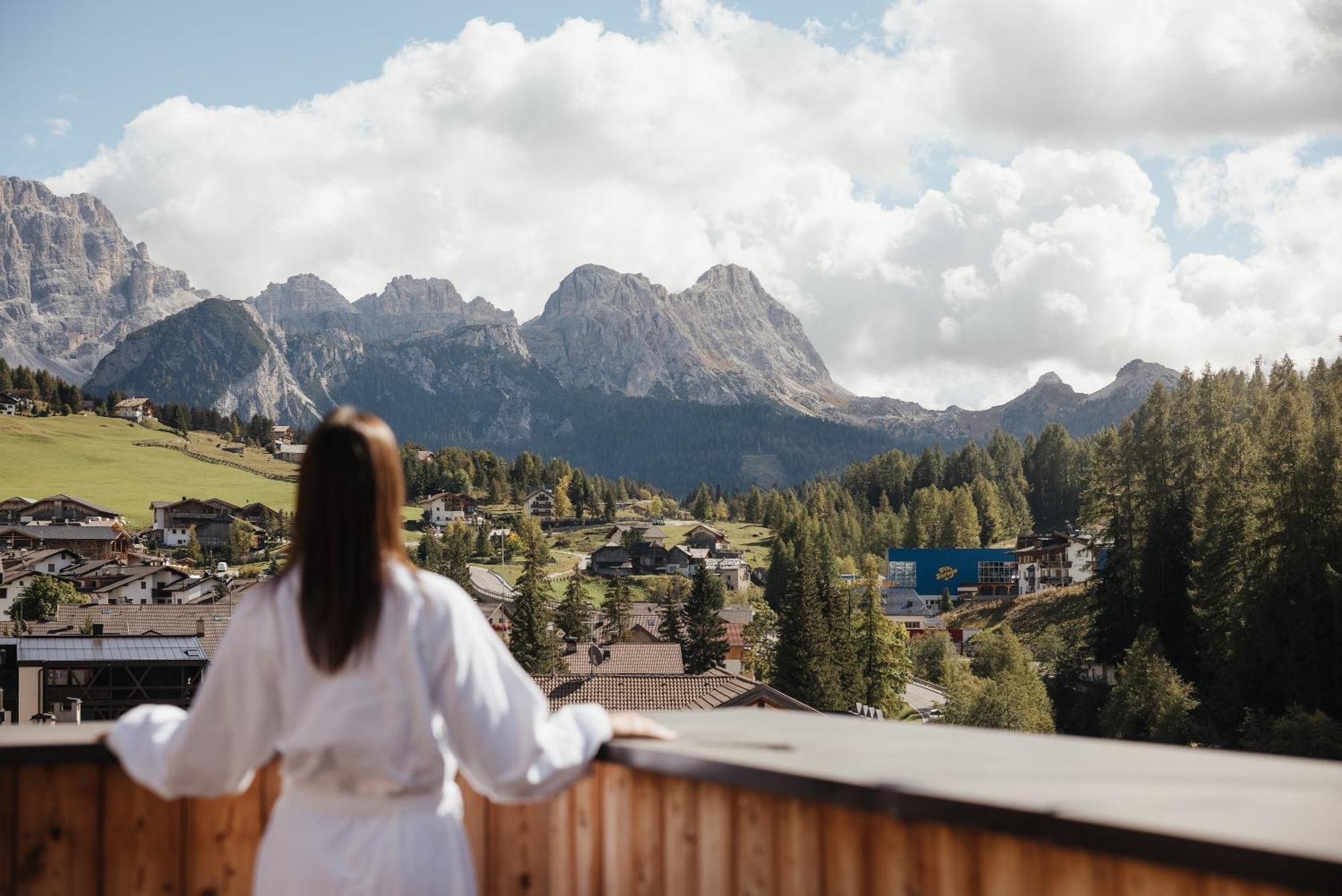 Lagacio Hotel Mountain Residence San Cassiano  Exteriér fotografie